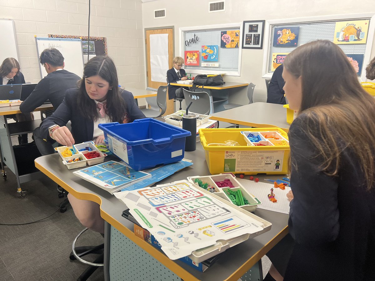 LinslyIT's tweet photo. #apcsp students and I are discussing why a programming language is different than spoken language. Using Legos they had to create a design, write instructions to have someone recreate their design exactly. https://t.co/lJS0JuOBj8