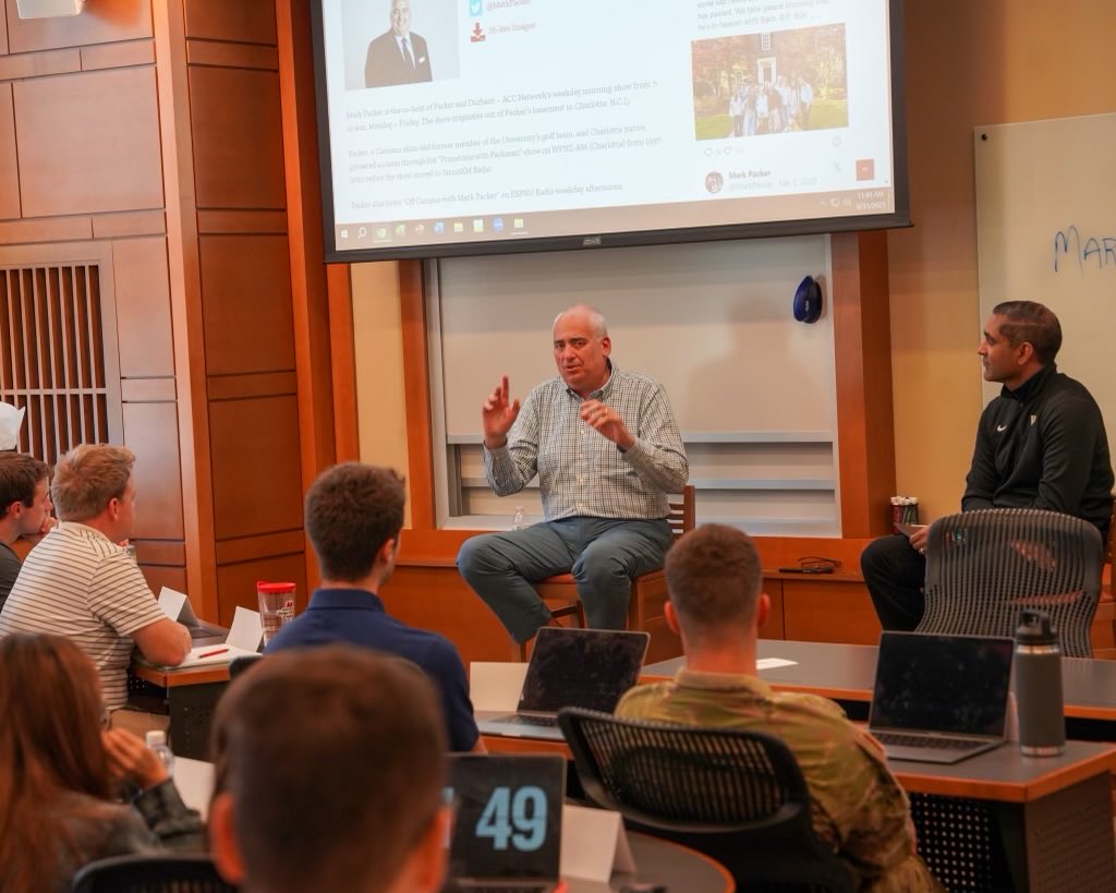 MarkPacker's tweet photo. I had a great time as a guest lecturer at the Wake Forest University School of Business. Appreciate the opportunity from Dr. John Sumanth and Dr. Pat Sweeney to discuss marketing, business and life lessons to a bunch of bright WFU students! https://t.co/yHhwF04Q71
