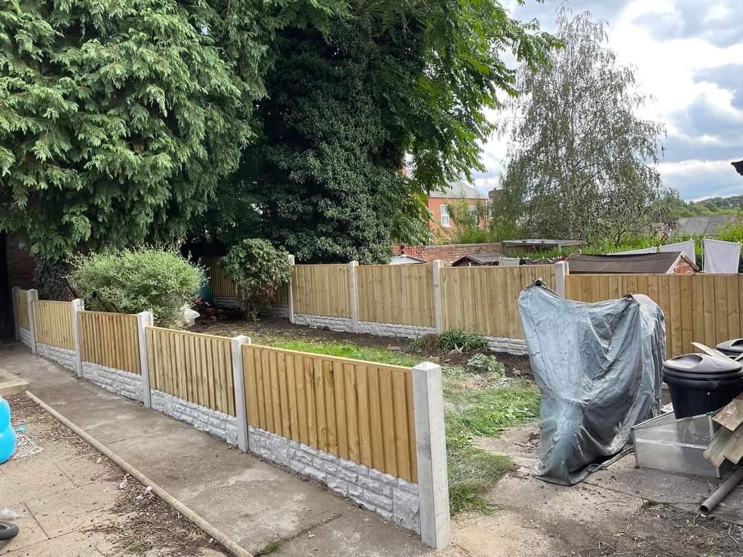 I've been fenced! Looking more like a garden now.