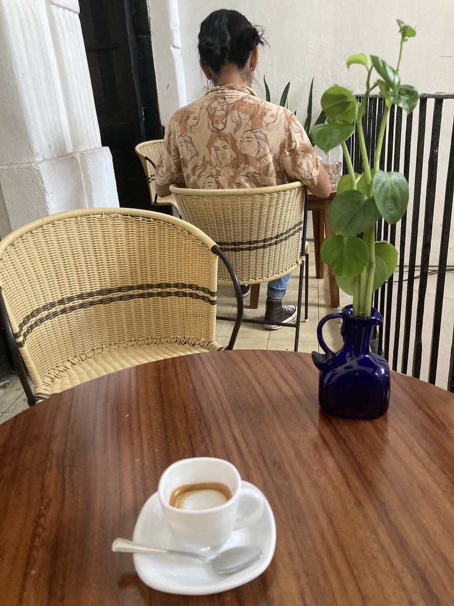 fragantecafegdl's tweet photo. ¿Te gusta el espresso macchiato? Aquí lo tenemos en la carta. #cafetería #café #vivelento #centrogdl https://t.co/dnFmKyIdm0