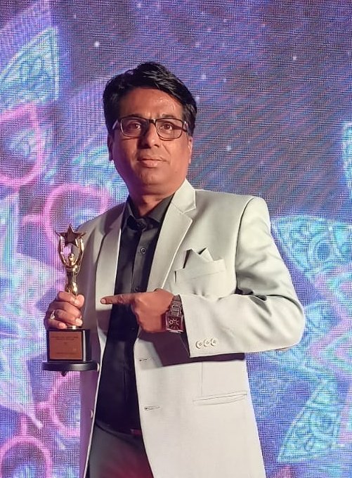 dholeraplot's tweet image. Received Zee Business Incredible Real Estate Brands of India Award.