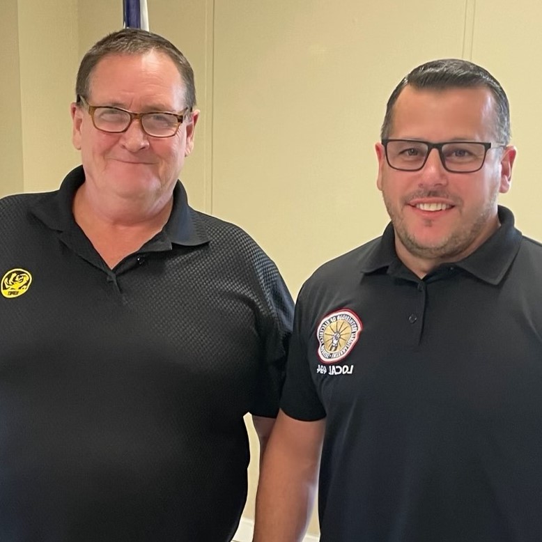 ibewlocal494's tweet photo. Congrats to @IBEWLocal494 Executive Board member Tony Paul, on being sworn in as a delegate to the Waukesha County Labor Council. We are confident you will represent the Local Union well, brother!
#IBEWStrong #WisconsinIBEW #UnionStrong #IBEW494 #WCLC #WaukeshaLabor https://t.co/ZE6AIjWkUq