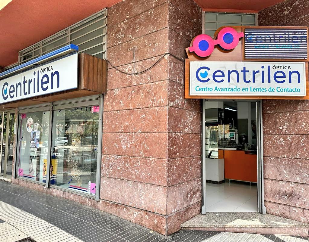 aeleyca's tweet photo. Seguimos visitando asociadas y asociados, y tomando nota de los problemas y necesidades de nuestra Zona Comercial Abierta 👀👂 📝
Mañana más y mejor 💪🏼 👍🏼
#launiónhacelafuerza #Aeleyca #LeonYCastillo #TomásMorales #LuisDoresteSilva #ZonaComercialAbierta #ZonaComercialCentro https://t.co/dyJQuO8H3I
