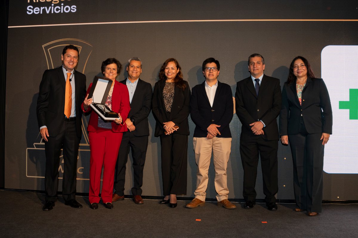 AlexSContrerasY's tweet photo. 🔴 FERREYCORP Y SUS EMPRESAS RECIBEN MÁXIMA DISTINCIÓN DE RÍMAC POR GESTIÓN DE RIESGOS LABORALES
https://t.co/MObUQLu8pS https://t.co/PoIHk8Xw5L
