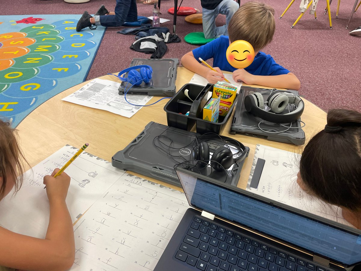 Being in classrooms is my absolute favorite part of the day! The collaboration, new learning, and just overall happiness makes the job all worth it. #impact <a href="/SelenaBHolguin/">Selena Baeza Holguin</a> <a href="/BraddockKaitlyn/">Kaitlyn Donner</a>