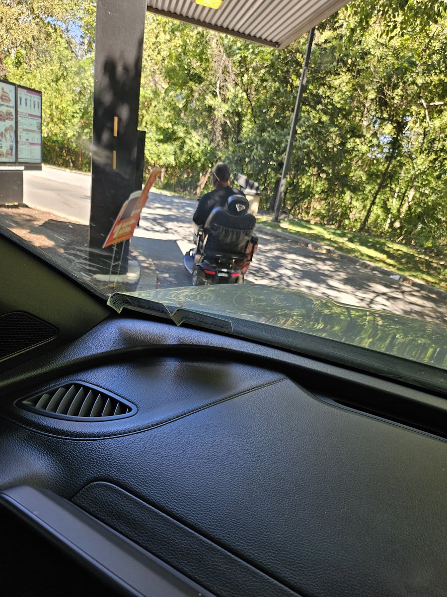 Bruh?? Ain't no wayyyyy 🤦🏾‍♂️🤦🏾‍♂️