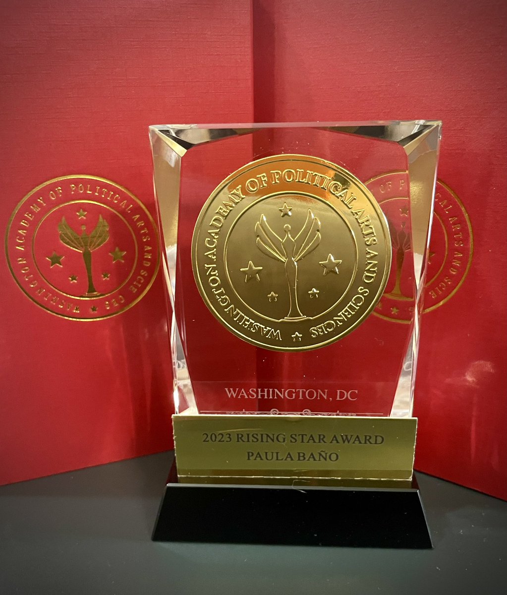 Un honor recibir este reconocimiento a mi trayectoria profesional en <a href="/TheNapolitans/">The NAPOLITANS</a> 🏛️🇺🇸

Gracias a The Academy of Political Arts &amp; Sciences. Seguimos trabajando por poner en valor la consultoría #política desde la profesionalización, la independencia y el compromiso ético.
