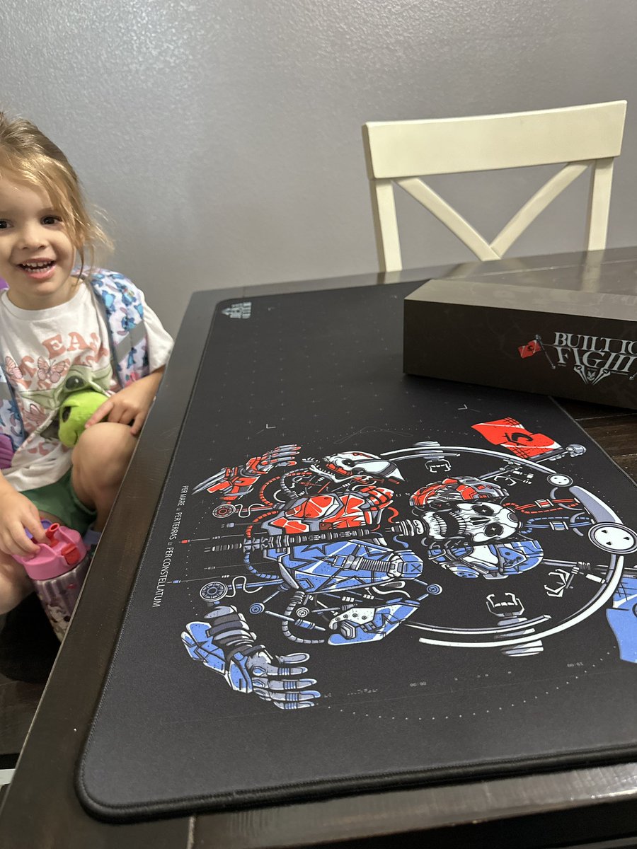 TYPOGRAPH1C's tweet photo. Oh and we made some sick mousepads for you @Halo PC players!

Huge shout out to the leadership team &amp; @Complexity staff for entrusting me, and producing some amazing products for our community.

Here's a pic (toddler for scale)

cc: @xlr8__ @GoldenboyFTW @summit1g @IanFPSx https://t.co/gkx9LK2ZmQ