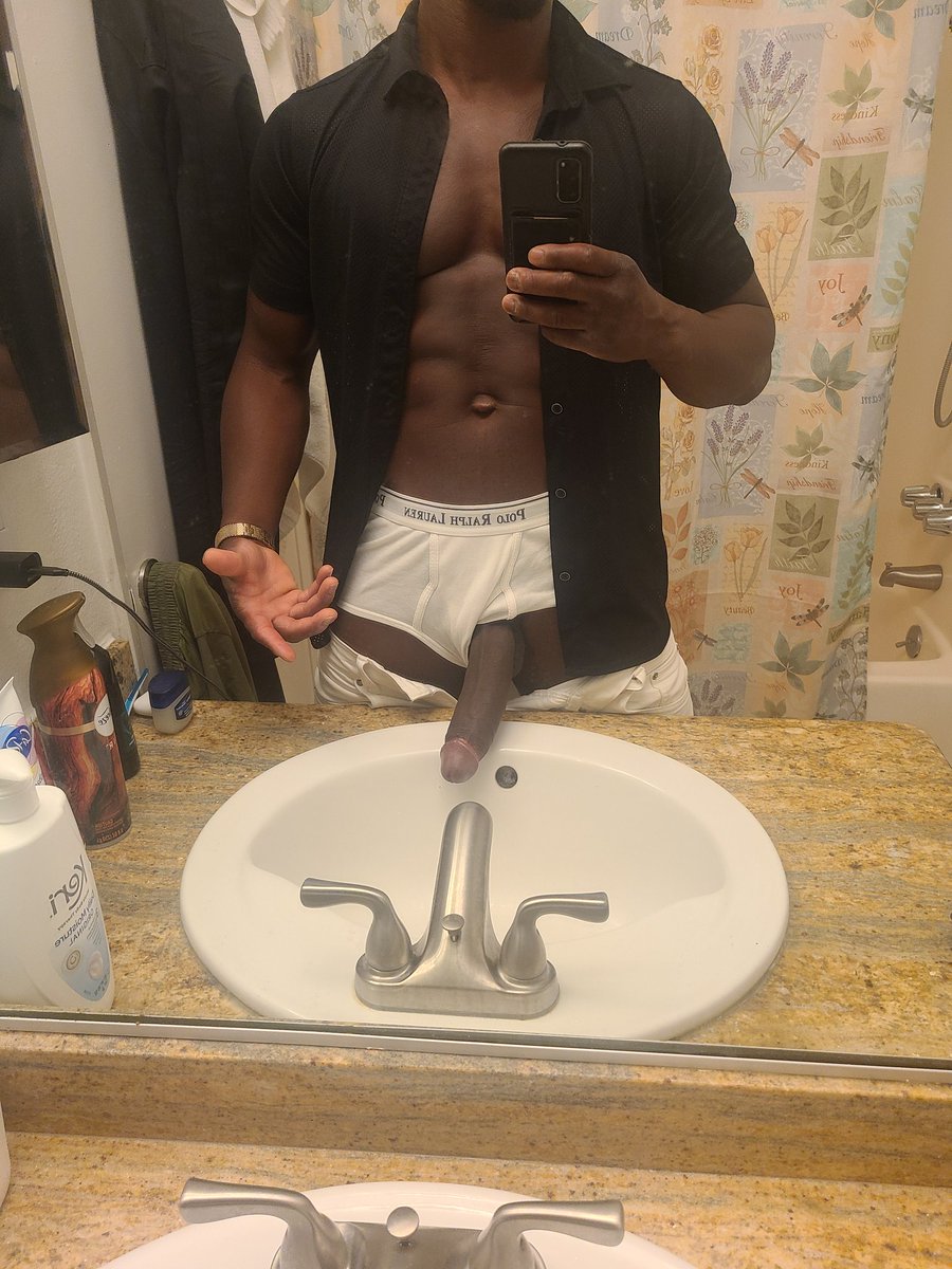 CaptainWizeEye's tweet photo. Daddy needs help putting his cock back in his pants. Shit just keeps cumming out. Could really use a hand...or 2. #BBC, #milflover, #bnwo, #suckmydick, #bigboycock, #bull, #slut
https://t.co/bYKHPRMNEk https://t.co/PuZVdhWcup