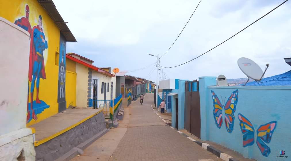 AfricaFactsZone's tweet image. In Rwanda, even low income neighbourhoods are clean.

This is Nyiranuma, a low income neighbourhood in Kigali.

📷 Willie Fungo.