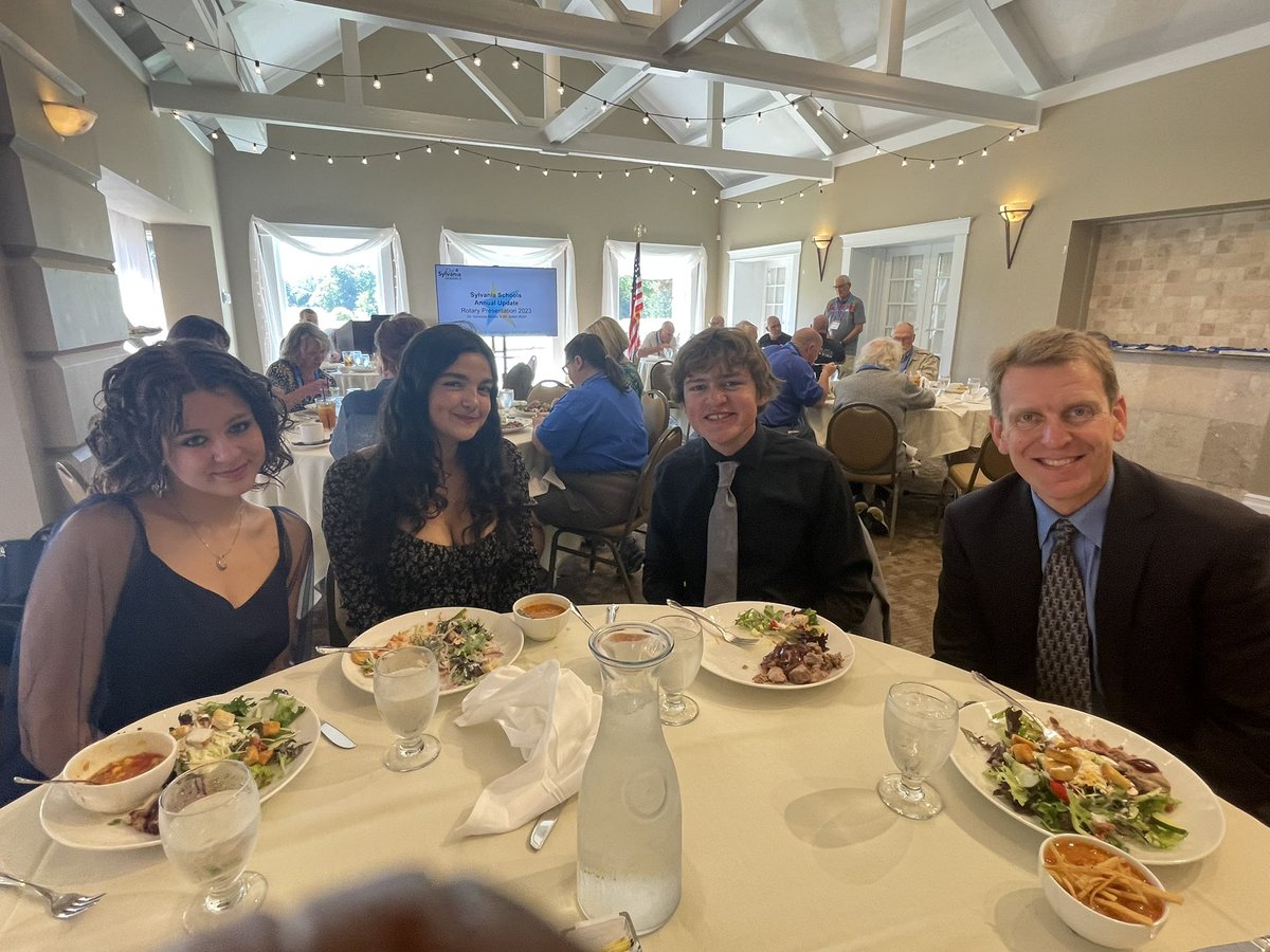 SuptSylvania's tweet photo. It was an absolute pleasure to present to the Sylvania Rotary today. Students from both NV and SV were also in attendance. #NVTheater, #SVperfectACT The TRADITION OF EXCELLENCE continues!! https://t.co/w3a3dzz2mF