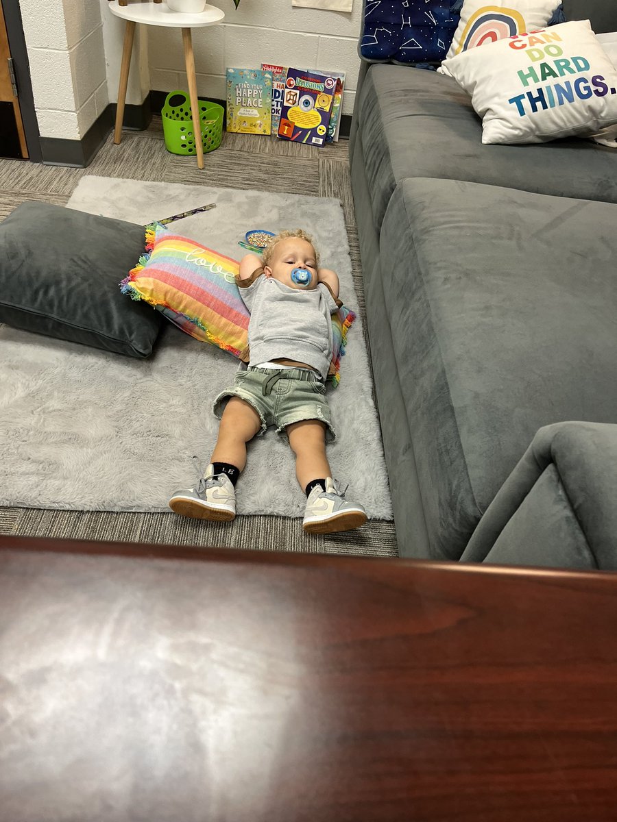 I got to have a special guest join me in my office for a few hours of work this morning 🥰 Bear approves of the new sensory sequin wall! <a href="/SalemElementary/">Salem Elementary</a>