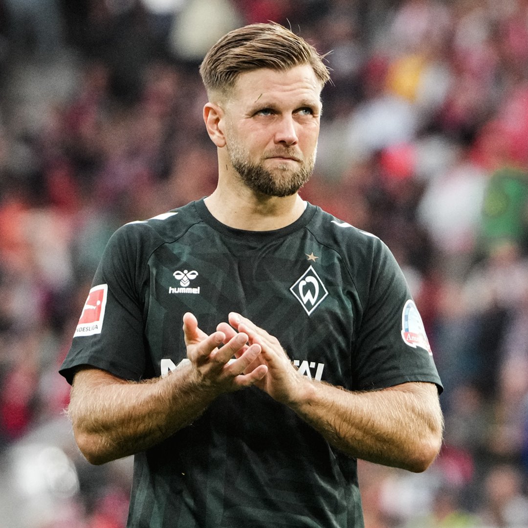 SV Werder Bremen (@werderbremen) on Twitter photo Niclas #Füllkrug verlässt den SV Werder Bremen und schließt sich dem <a href="/BVB/">Borussia Dortmund</a> an.
Mit 13 Jahren zum SV Werder gewechselt. 124 Pflichtspiele für die Grün-Weißen. Insgesamt 49 Tore in der Bundesliga, 2. Liga und im DFB-Pokal.
Danke, Fülle!!! 💚🤍
👉svw.de/TransferFüllkr…
#Werder Niclas #Füllkrug verlässt den SV Werder Bremen und schließt sich dem <a href="/BVB/">Borussia Dortmund</a> an.
Mit 13 Jahren zum SV Werder gewechselt. 124 Pflichtspiele für die Grün-Weißen. Insgesamt 49 Tore in der Bundesliga, 2. Liga und im DFB-Pokal.
Danke, Fülle!!! 💚🤍
👉svw.de/TransferFüllkr…
#Werder