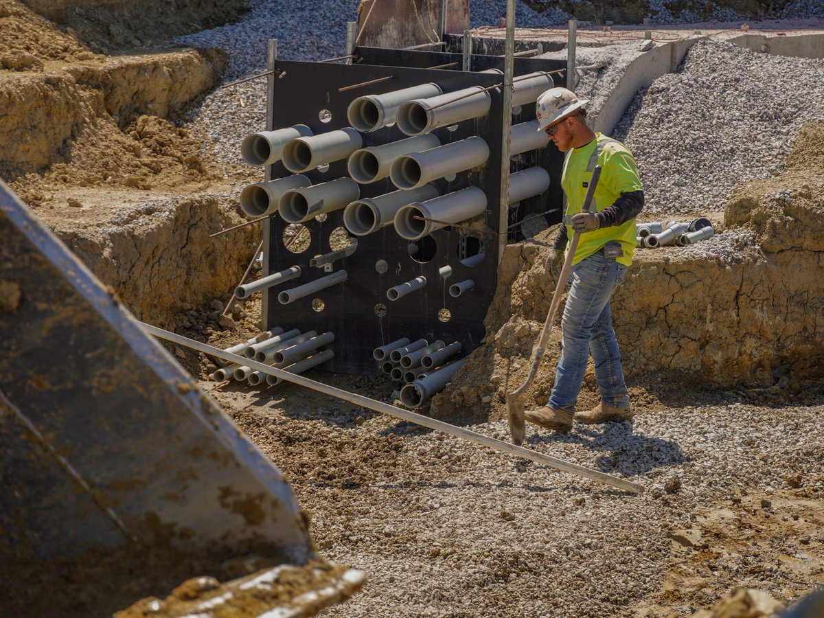 CongruexGroup's tweet image. Founded in 2004, Congruex OVE offers top excavation solutions for telecom and utility clients. From underground systems to rapid repairs, OVE&apos;s expertise shines. Explore more at congruex.com/ohio-valley-ex….

#Telecom #Construction #NetworksBuiltBetter