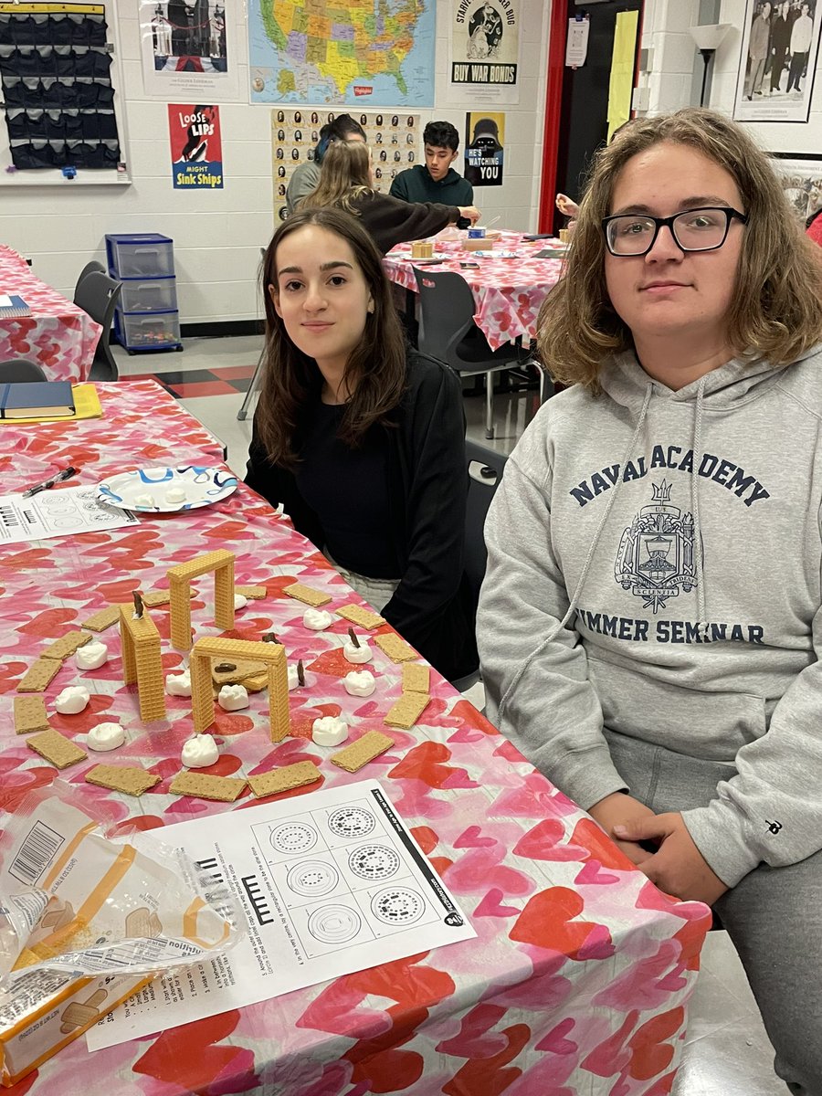 MsEddy's tweet image. When you can’t take a field trip to Salisbury Plain, you make Stonehenge at home-from cookies.  #AcceleratedHumanities
@CHS_Chargers #LivoniaPride