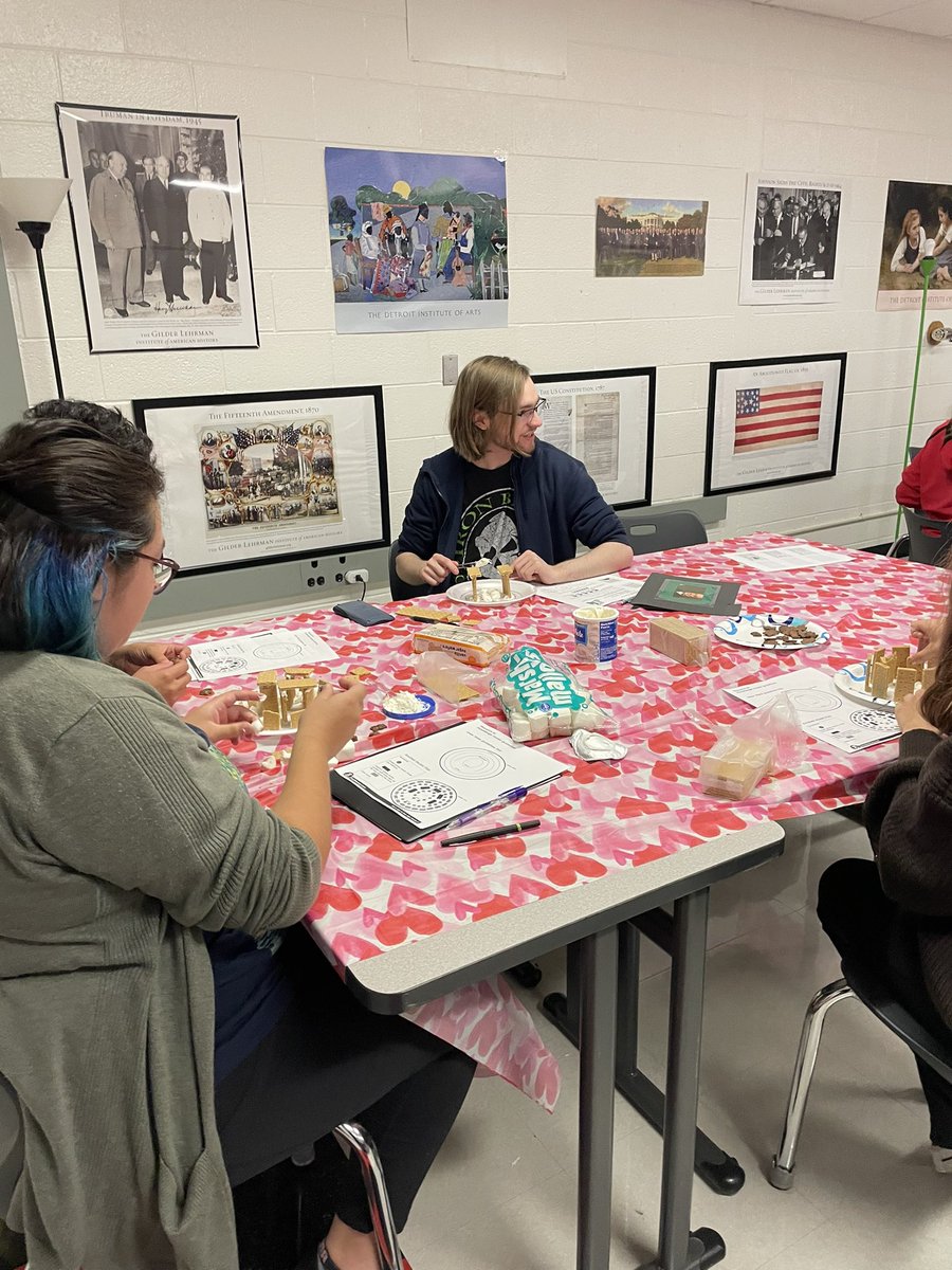 MsEddy's tweet image. When you can’t take a field trip to Salisbury Plain, you make Stonehenge at home-from cookies.  #AcceleratedHumanities
@CHS_Chargers #LivoniaPride