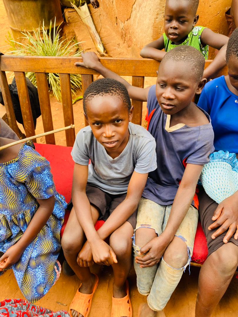 MulumbaReagan3's tweet image. As we welcome a new month, let&apos;s join hands to make a difference. Our orphanage is in need of basic necessities for the children, especially food and rent. Your support can bring smiles to their faces. Every contribution counts. #HelpForOrphans #NewMonthNewBeginnings 🙏🏼❤️