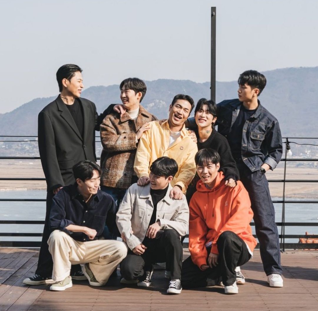 Cast HisMan2 Birthday~ 🎂❤️
Kim Jungwook : 05/12/1989
Yoon Seonwoo : 00/00/1992
Jang Hyungjun : 13/08/1992  
Lee Junseong : 16/05/1995 
Yang Hyungjin : 02/09/1996 
Shin Seongho : 09/03/1998 
Oh Minseong : 07/05/1998
Kim Yeonhee : 23/04/2001

#남의연애2 #HisMan2