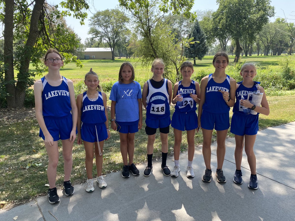 XCLakeview's tweet photo. Great day for LV XC at Schuyler today!! 👏🏼🏃🏃🏼‍♀️ 
🏆 Varsity Boys - 2nd place team 
🏆 Varsity Girls - 3rd place team
🏆 JH girls - 2nd place team 

Individual results below ⬇️

#lakeviewvikes #lakeviewxc https://t.co/gPl18X3QjN