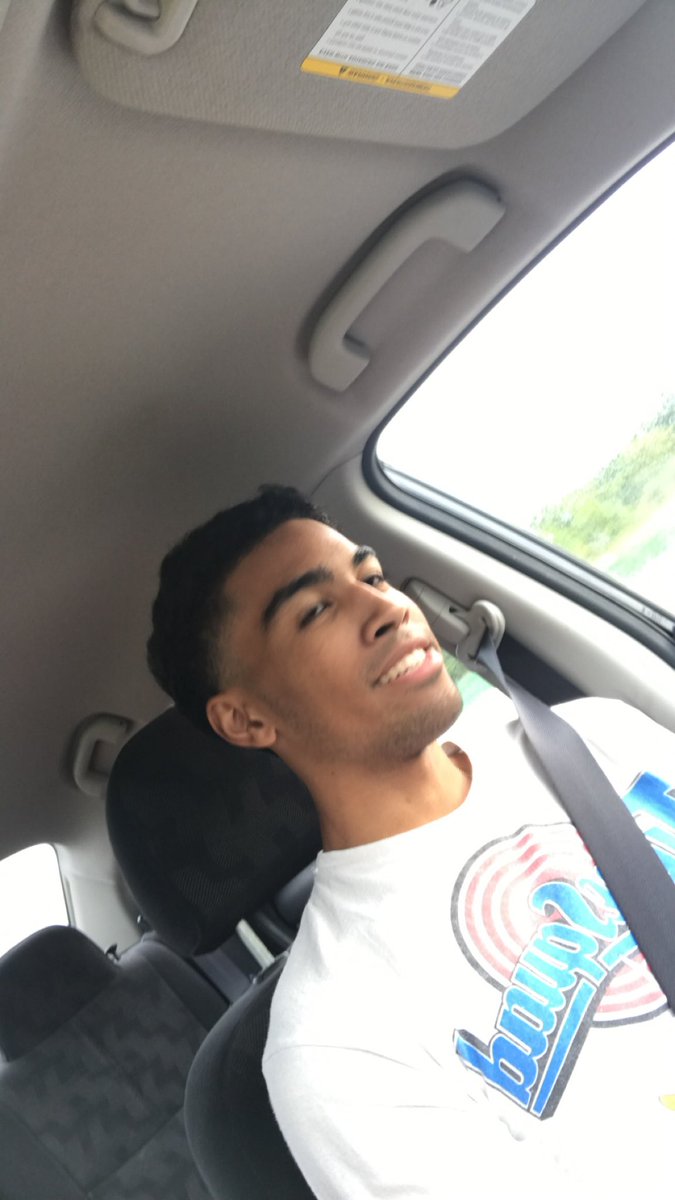 FSL_LammChop's tweet photo. @FSL_Jerry @FSL_JLew “He’s a babe” https://t.co/Vrn4EFWuL7