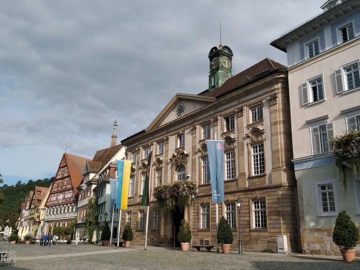 Heute on Tour durch Esslingen. In Esslingen gibt es sehr viel zu entdecken. #esslingen #traveltour #citytour #traveljournalist #esslingenamneckar #49EuroTicket #rainerhauenschild #wanderautor #rainerwandert