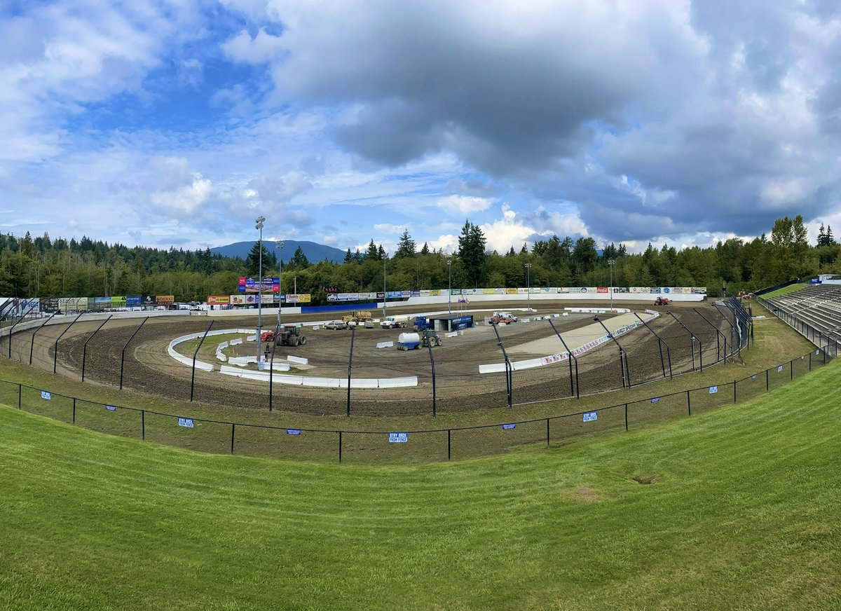 One of the country’s most scenic dirt tracks🌲