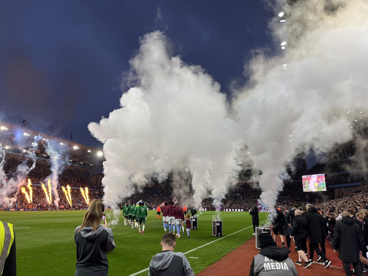 Michelle Owen tweet media