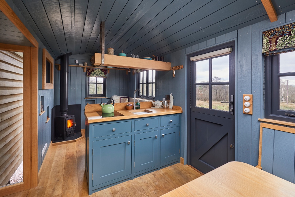 What could you cook up in a shepherd's hut, given the opportunity?

Do you have a holiday favourite? Let us know what meals you simply love to have when aaway from home!

Photo Credit: <a href="/bencphoto/">Ben Carpenter</a>

#awayfromhome #kitchen #shepherdshuts #dimpsey #dimpseymagic #dimpseydapple