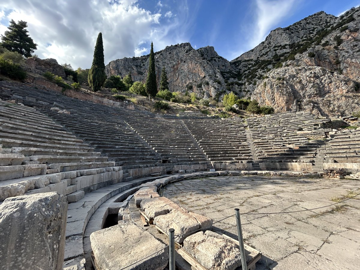 CliveBGS's tweet image. Many thanks to #Mytilineos for hosting a visit to Aluminium of Greece &amp;amp; lunch. This afternoon the @rawmat2023 delegates were taken to #Delphi for a guided tour including the Temple of Athens the seat of Pythia the Oracle of Delphi. This was the centre of the Ancient Greek world.