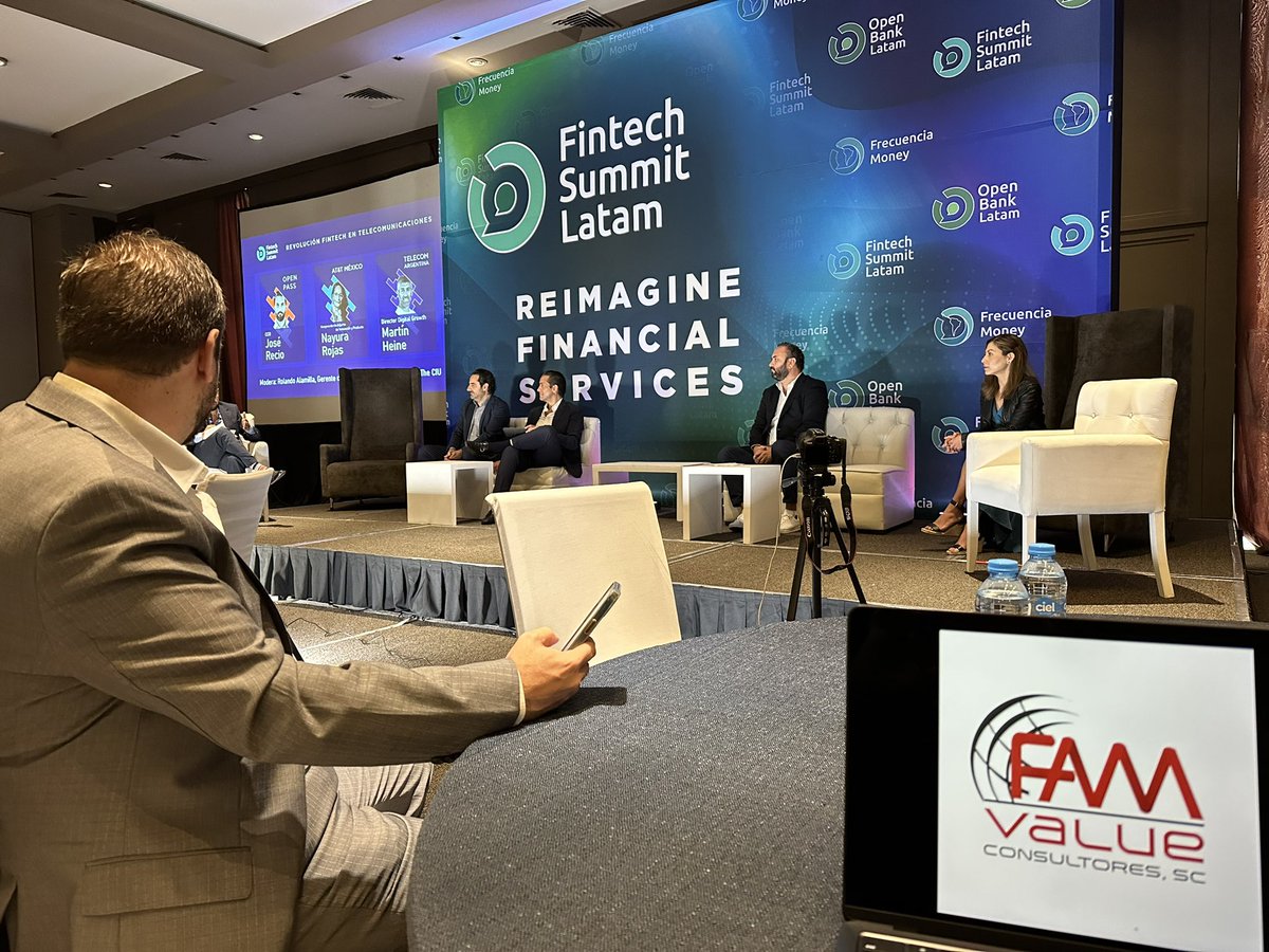 value_fam's tweet photo. #FintechSummitLatam “Descubriendo el futuro de las Finanzas Tecnológicas” https://t.co/Ws0KS7dp3F