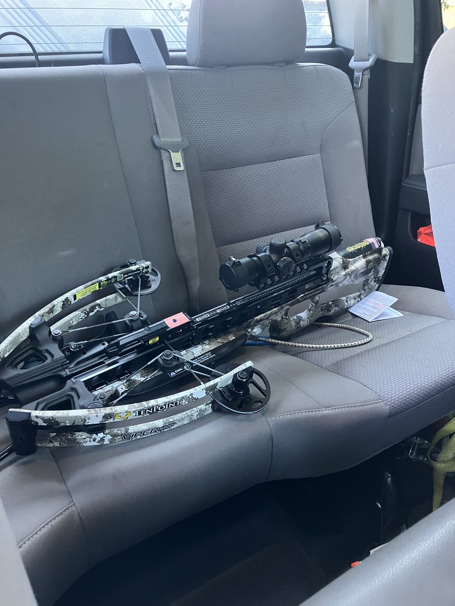 Skinnypete47's tweet photo. Guy just casually driving around with a crossbow. Just in case he gets set upon by bandits or has to siege a castle on little to no notice https://t.co/H3ZlnM4U1d