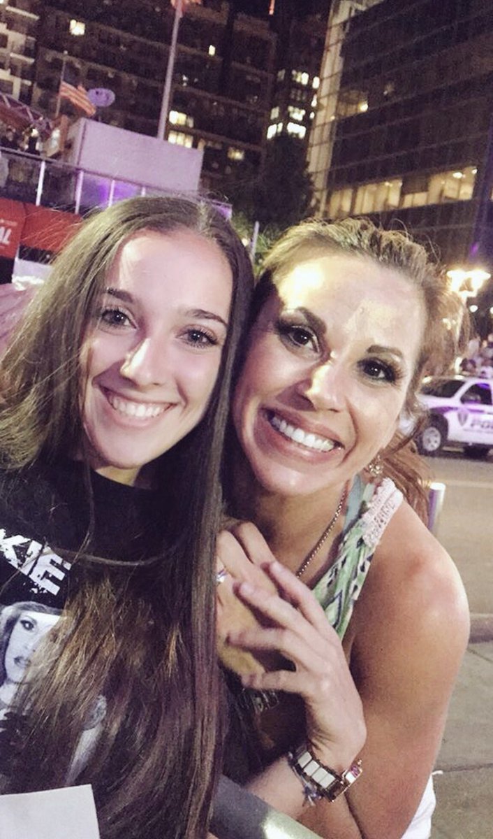alexisIaree's tweet photo. happy happy birthday to my forever favorite 🤍 i love you always @MickieJames 🥹🥰🫶🏼 have the best day!! https://t.co/aw7u5Jgjk7