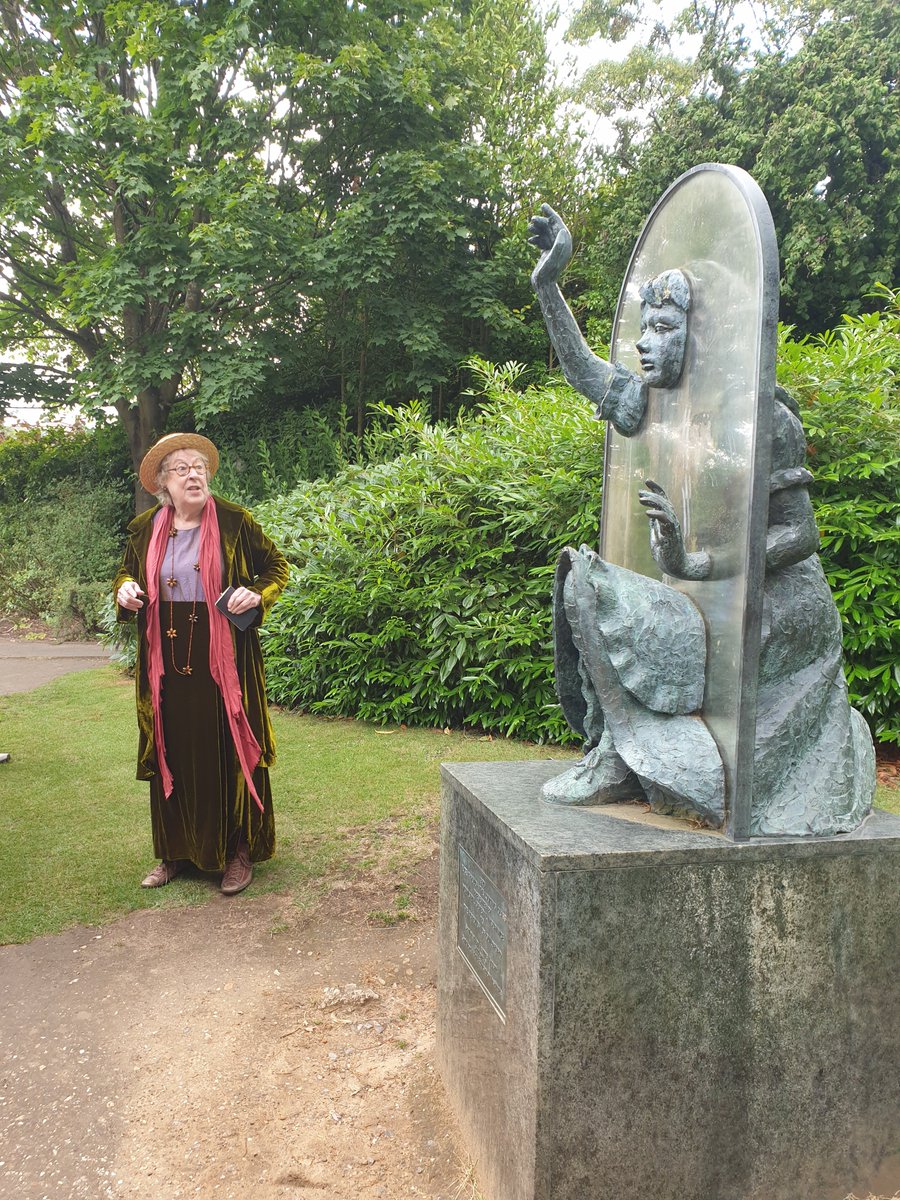 Guildford Town Guides tweet media