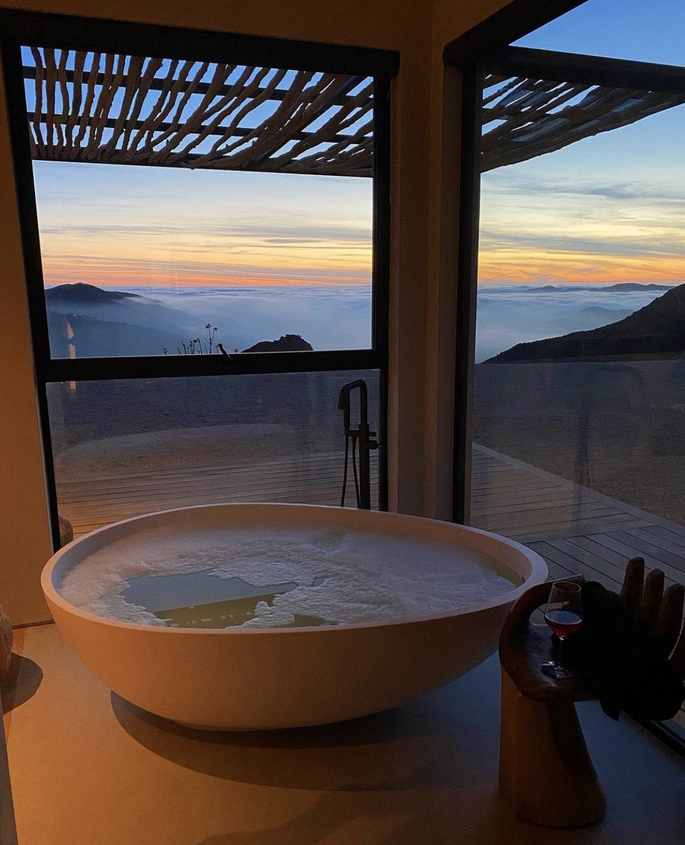 Imagine take a bath 🛁 here