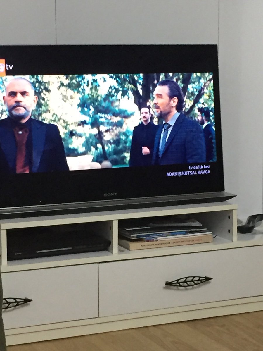 Menaf___'s tweet photo. Adanış Kutsal Kavga şu an Atv de 
#AdanışKutsalKavga https://t.co/3YzOspj0rW