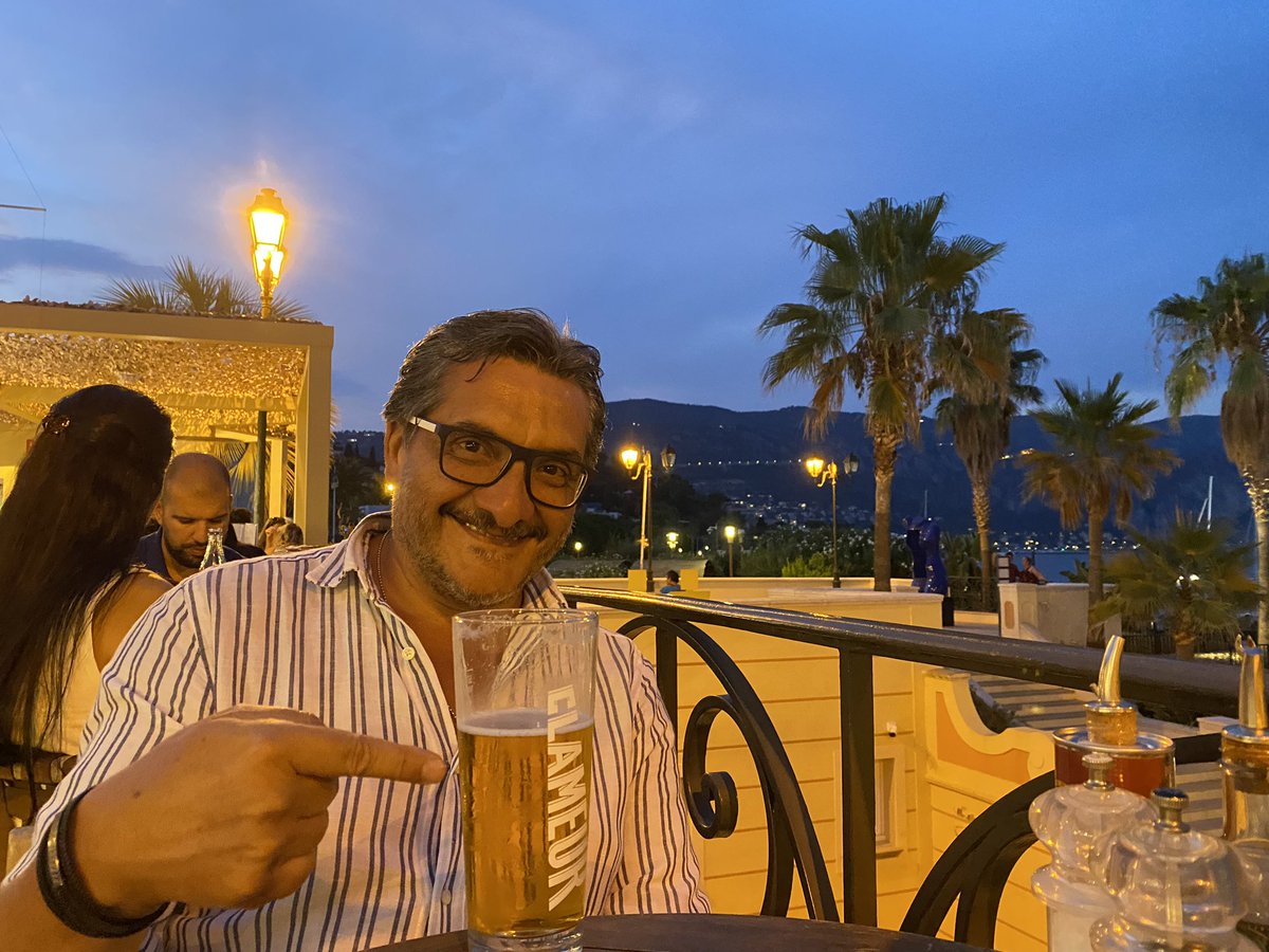 JoeVasapollo's tweet photo. Comunque si dai… mi fermo ancora qualche giorno…. Si lavora bene anche da qui… #SJCF @VisitCotedazur https://t.co/80mlgBaquG