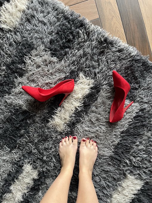 It is so good to come home and take of heels @rtfeetslave1 https://t.co/FWCW2fJKA1<a class="tags" target="_blank" title="On Twitter" href="/?out=eyJ0eXAiOiJKV1QiLCJhbGciOiJIUzUxMiJ9.eyJpYXQiOjE3MjUxMjUwMDIsImlzcyI6InR3cG9ybnN0YXJzLmNvbSIsIm5iZiI6MTcyNTEyNTAwMiwiZXhwIjoxNzU2NjYxMDAyLCJyZWRpcmVjdF91cmwiOiJodHRwczovL3R3aXR0ZXIuY29tL3J0ZmVldHNsYXZlMSJ9.KDZpVo2J6Nh_tFSOqXSpLJU_RWBXmRoSYvCSg5HVRfQNem-aeSNZ2gBVqqjUwaXMP01CigpBHrQ_n-ius11ksA">@rtfeetslave1</a><a href="/tag/yoga"class="tags"><span>#yoga</span></a><a href="/tag/hot"class="tags"><span>#hot</span></a><a href="/tag/fyp"class="tags"><span>#fyp</span></a>