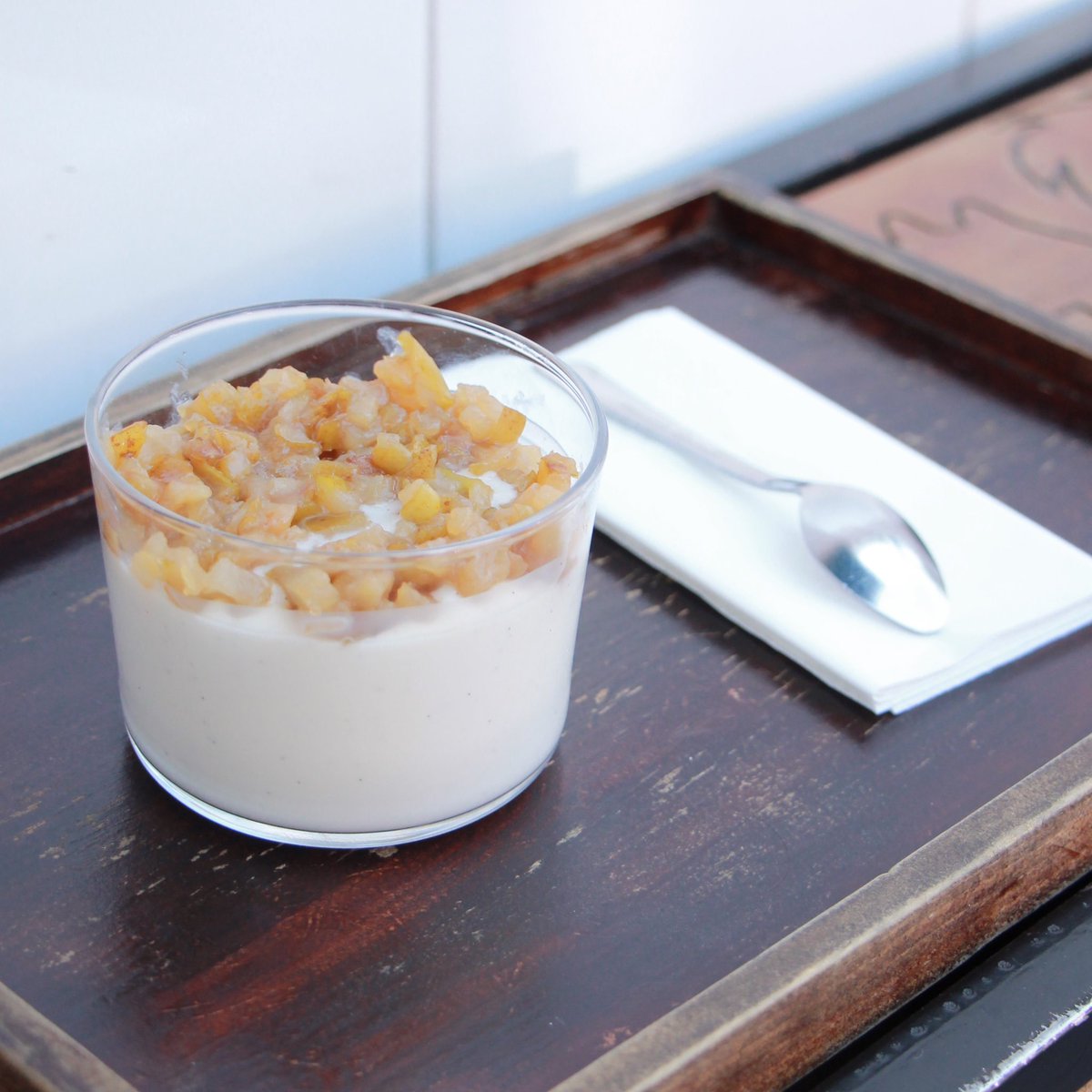 Avellanedakf's tweet photo. Ven a disfrutar de una tarde en Coyoacán. Acompaña tus tazas de café con alguna opción de nuestra selección de postres ☕️🐿️
Panna cotta de pera 🍐 
Menú en https://t.co/tPNvHBXOu2 https://t.co/1DgQ868j1k