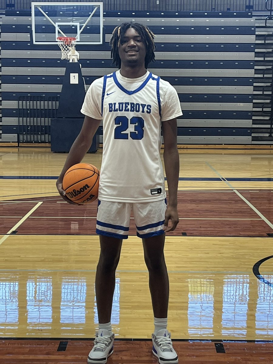 After a great conversation with <a href="/CoachJay6W/">Jay Rowell</a> and an amazing visit. I'm blessed to receive an offer from Illinois College!