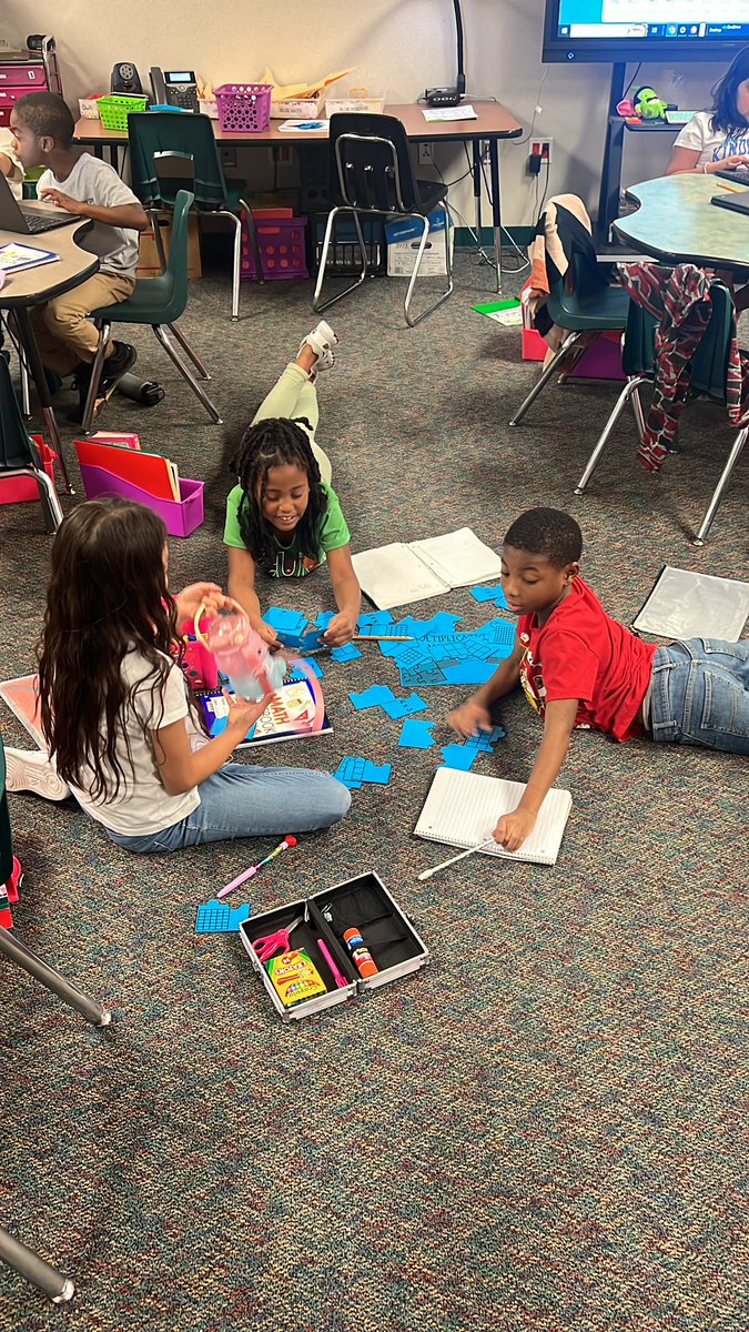 Practicing 3rd grade small groups! They know when Hei Hei is on my shoulder they don’t disrupt me! Working on stations as well! #mathstations #Humbleisdmath @HumbleISD_PLE @ClaThomas_PLE #proudteacher