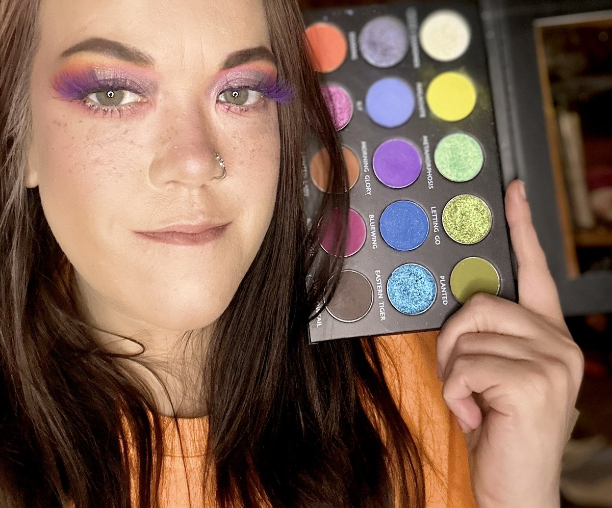 KimathyJay90's tweet photo. @ElliJBeauty DC: KIMMI 💜Anniversary 2nd Edition ILY this palette has beautiful duochromes shimmers and mattes https://t.co/oOA9TxCWoi