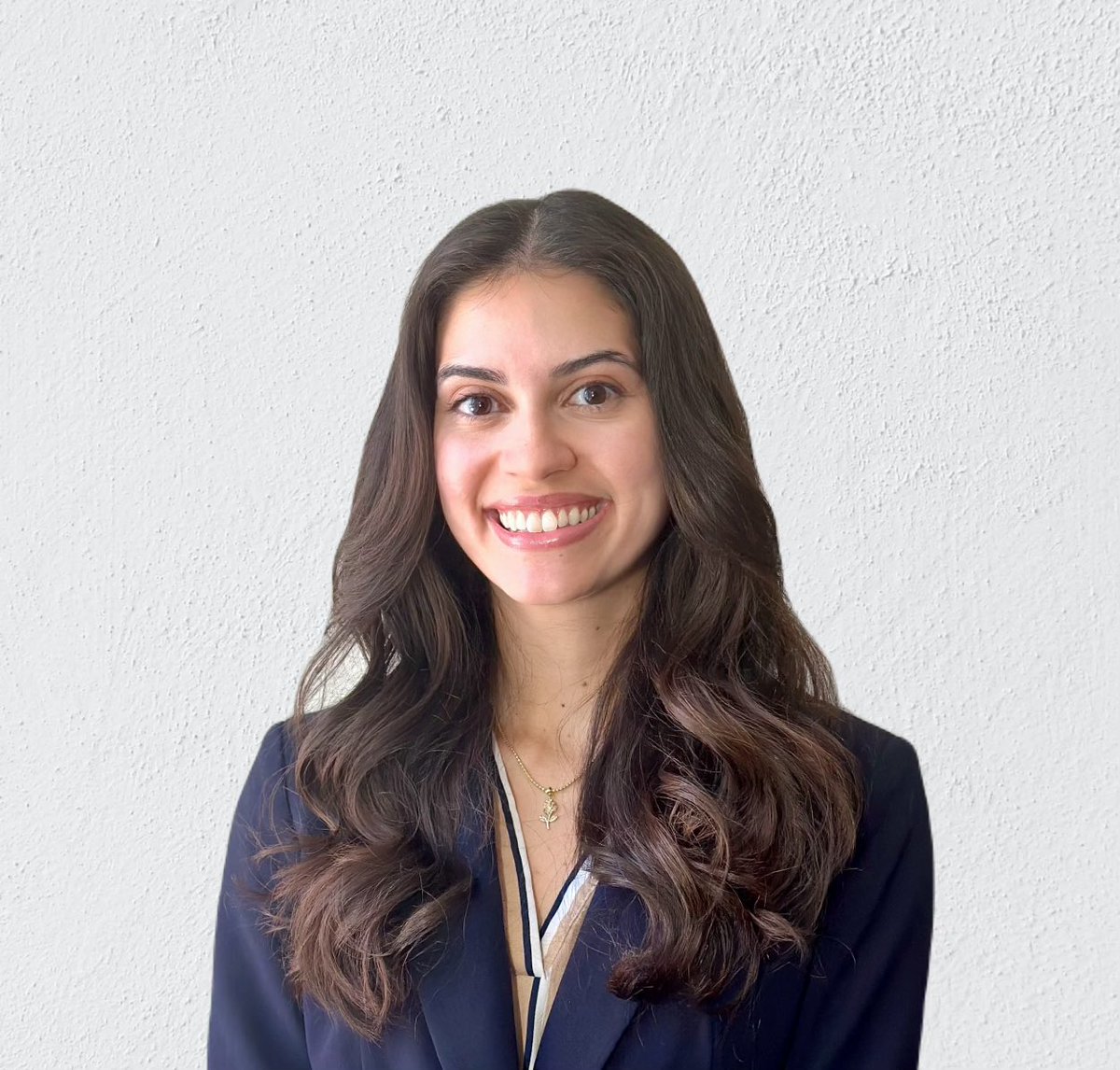 Am I too late to the headshot game?
Hi everyone 👋🏼 I’m Frankie! I’m applying peds for #Match2024 and am so excited to get to know the people and programs along the way! 👶🏻#MedTwitter #LatinasinMedicine #pedsmatch2024
