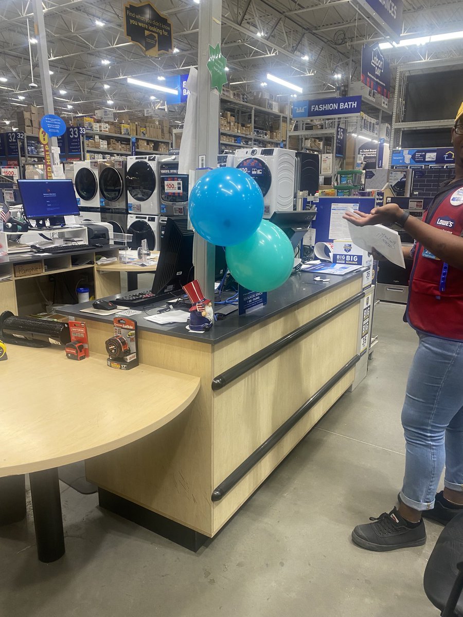 The fun keeps going !!! Associates are having fun popping balloons on different departments. Everyone is having fun. ⁦<a href="/ginogilberto/">Gino Gilberto</a>⁩ ⁦<a href="/MelindaCounts/">Melinda R. Counts</a>⁩ ⁦<a href="/DCT0813MD/">Dante Thomas</a>⁩ ⁦<a href="/BenitoKomadina/">Benito.Komadina@Lowes</a>⁩