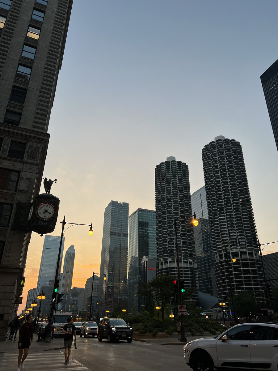 usmanieeee's tweet photo. just walking around this place https://t.co/FugqrFOjmn