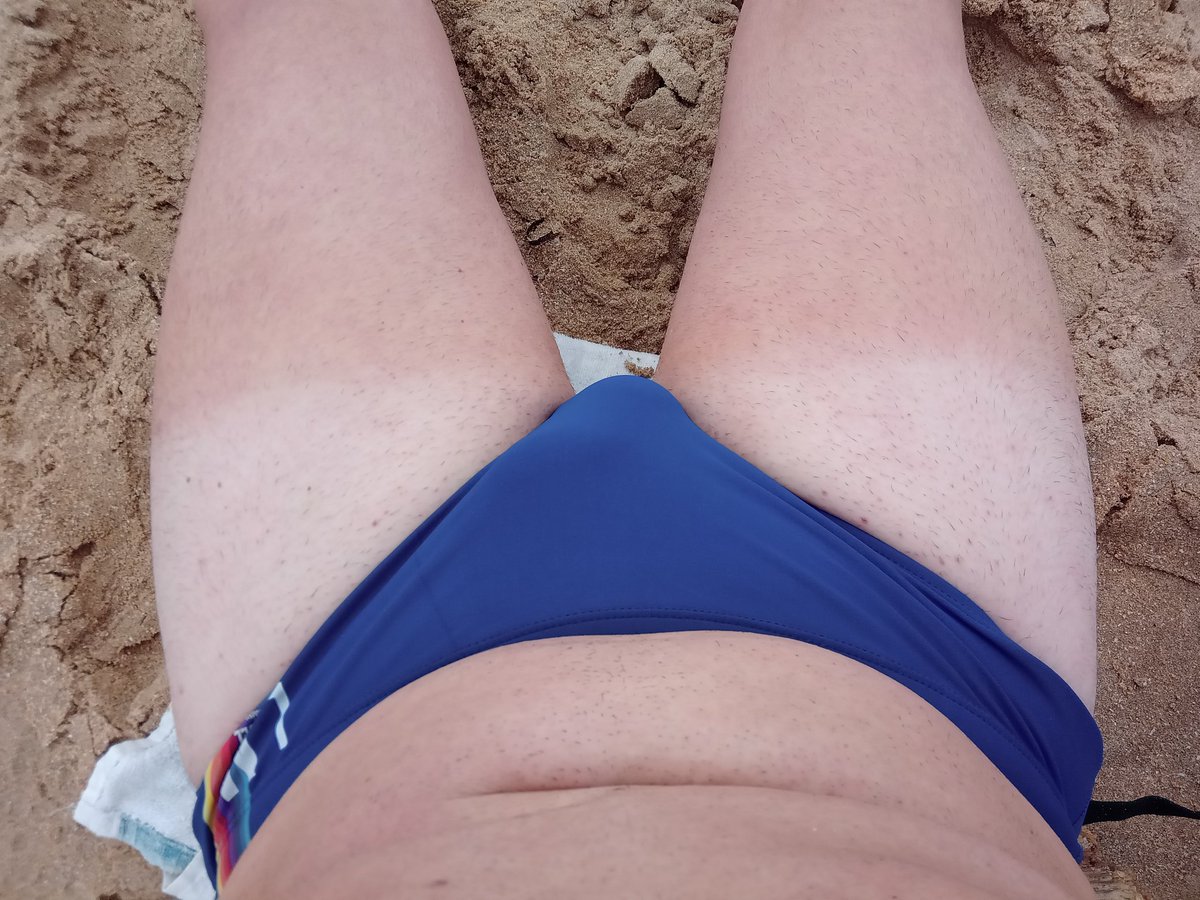 ElastratorAdict's tweet photo. 10:24 AM: Just came back from a swim. I was shocked when in the water I took my speedos off to swim naked and discover them so purple.  I feel no pain. I decide to walk the length of the beach and come back. How long will it take? No idea #cbt #castration #elastrator #nsfw #bdsm https://t.co/3Av3YNpHF4