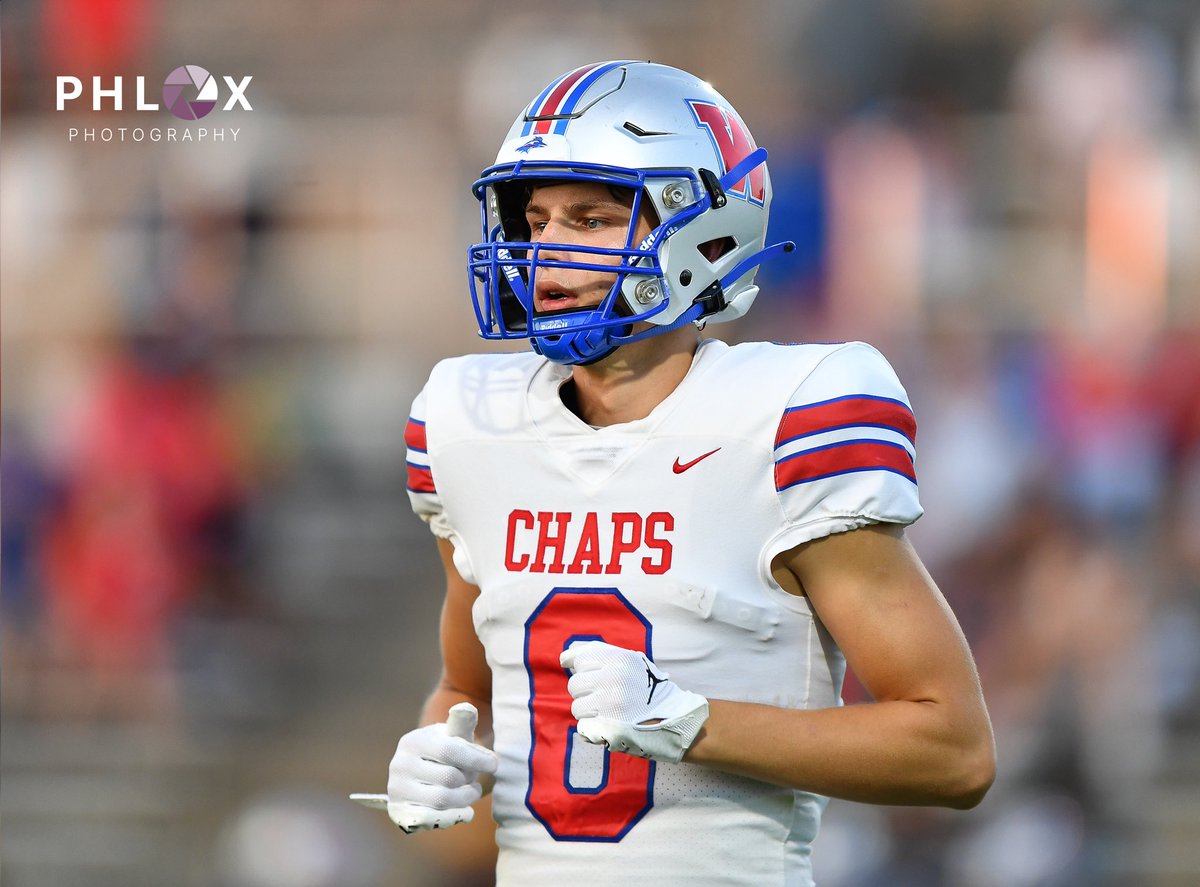 vypesideline's tweet photo. Ridge Point vs Austin Westlake. 🌪️🌪️

https://t.co/6vdoHaV9kV

#sportsphotography #sportsphotographer #footballseason #htxhsfootball #htxfootball #hsfootball #txhssports #htxsports #footballszn #txhsfb https://t.co/S2ZuStWelt