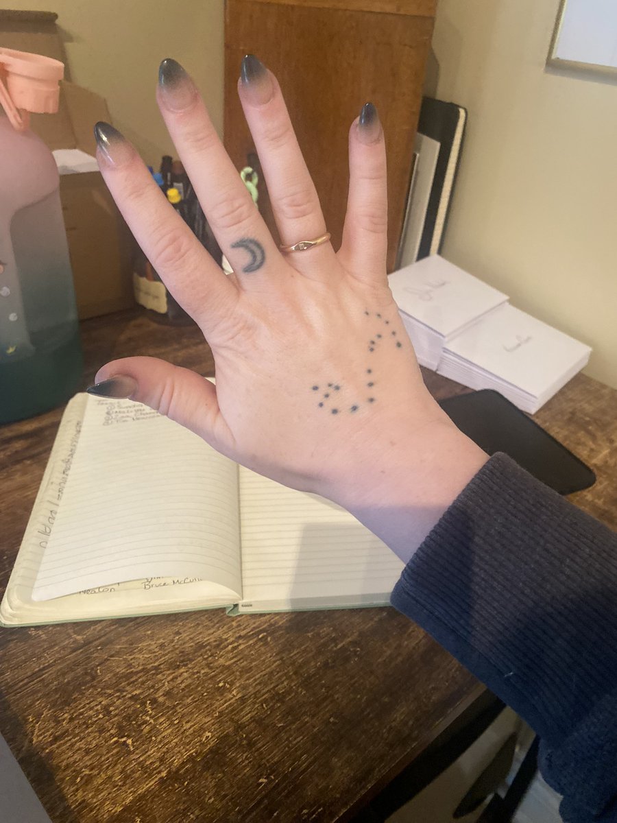 cassie leigh tweet media