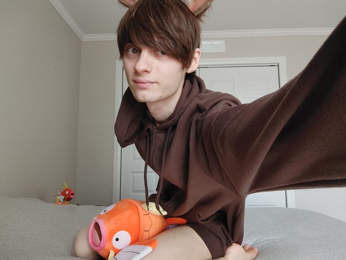 Happy Thursday everyone ^-^ ~  Hope you are having a nice day :3 ~ https://t.co/Krjl56RtpT