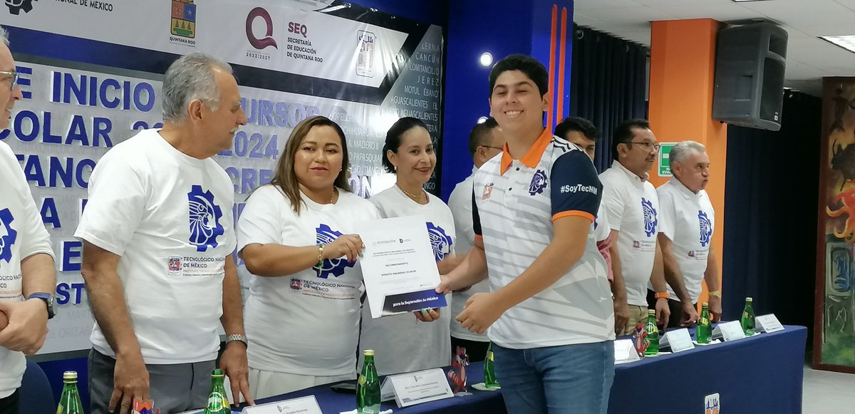 IT_Chetumal's tweet photo. #Noticias ITCh
Se lleva a cabo Ceremonia de Inicio de Cursos Ciclo Escolar 2023 - 2024 en el Anexo del Centro de Información del Instituto, en el evento se hizo entrega de la Constancia de Acreditación de la carrera de Ingeniería en Gestión Empresarial!
#OrgulloMapache https://t.co/Try3Dj0mtT