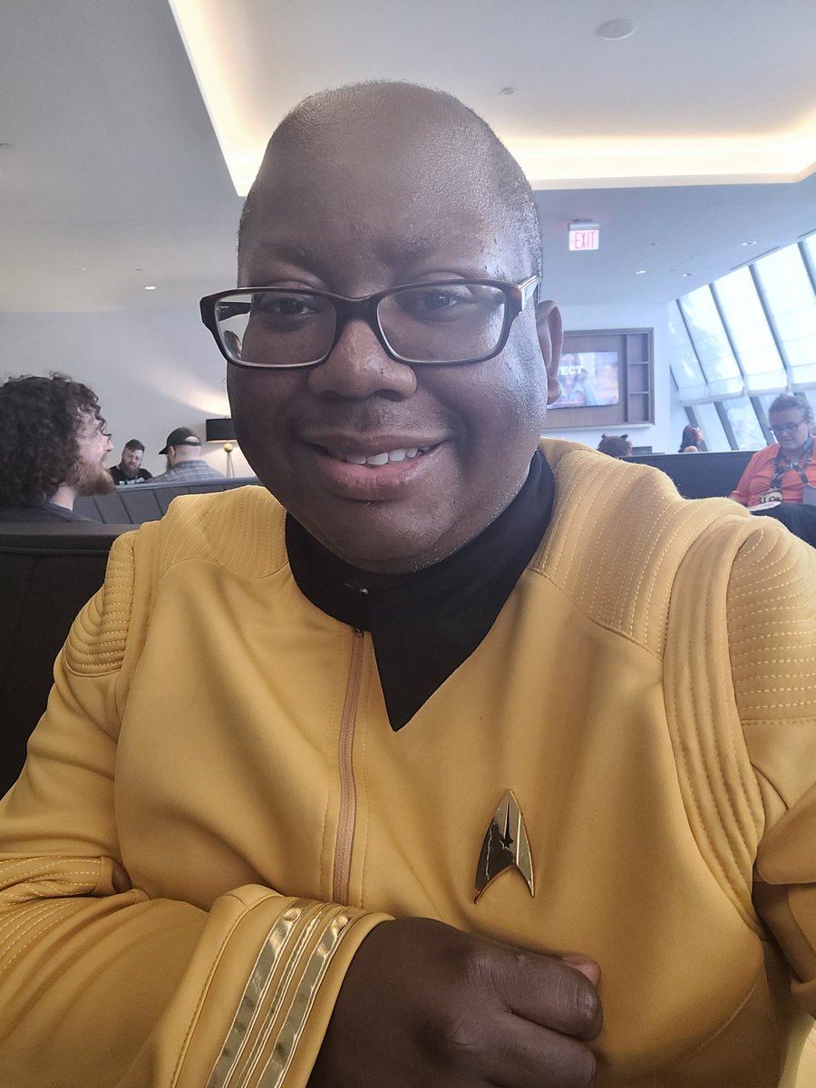 EntilzhaNick90's tweet image. Captain&apos;s log Stardate 083123: We have evaded Hurricane Idalia. All systems are normal and functioning. Dragon Con 2023 will now commence. #DragonCon2023 #blerd #blackgeek #trekkie